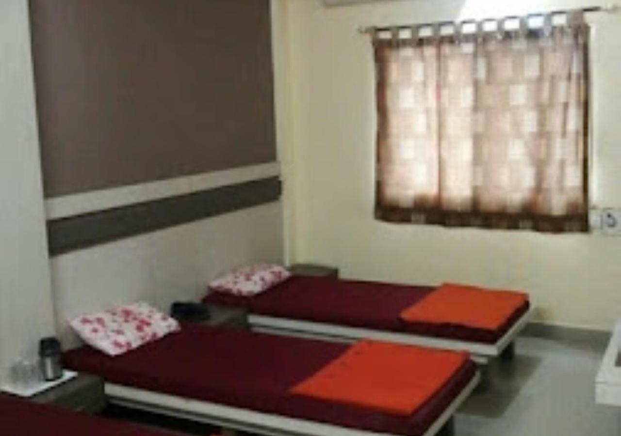 Hotel Mayur Restaurant Chandrapur Εξωτερικό φωτογραφία