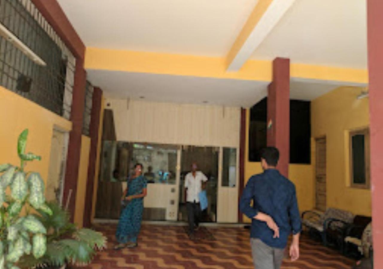 Hotel Mayur Restaurant Chandrapur Εξωτερικό φωτογραφία